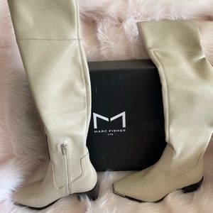 New In Box Ivory Noemi Marc Fisher Boots
